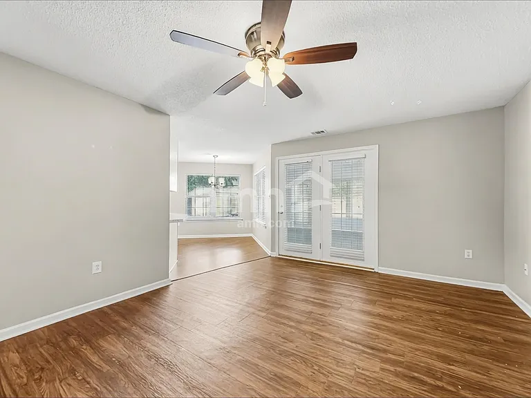 26 Heritage Way — Photo 7