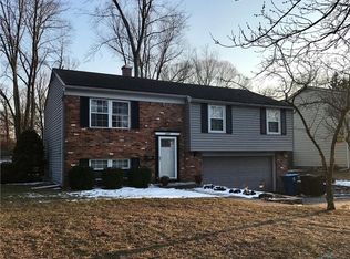 6405 Coppersmith Rd, Sylvania, OH 43560