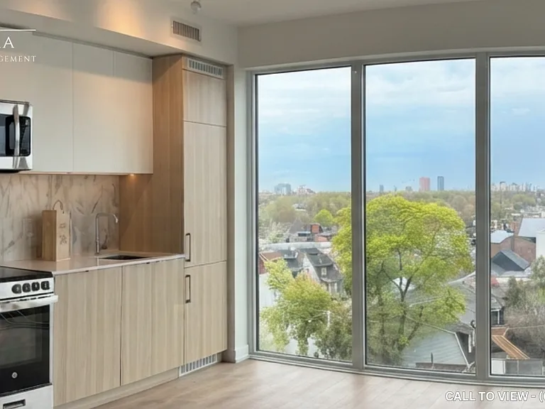 500 Dupont St #606 — Photo 1