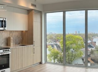 500 Dupont St #606, Toronto, ON M6G 1Y7