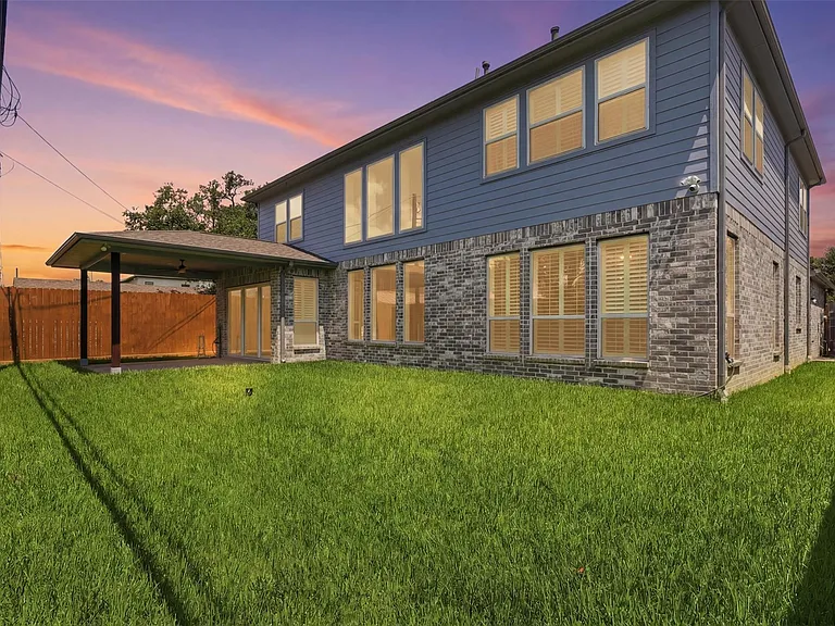 1303 Gardenia Dr — Photo 31