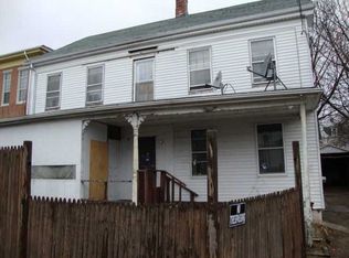 73 Jenks St, Central Falls, RI 02863