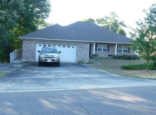 1206 E Lakeshore Dr, Carriere, MS 39426