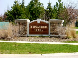 553 Springbrook Trl N, Oswego, IL 60543