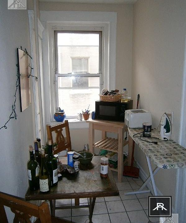 1st image of 246 Kelton St #16