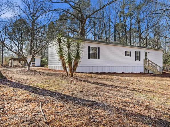 8421 Settlers Hill Rd, Willow Spring, NC 27592