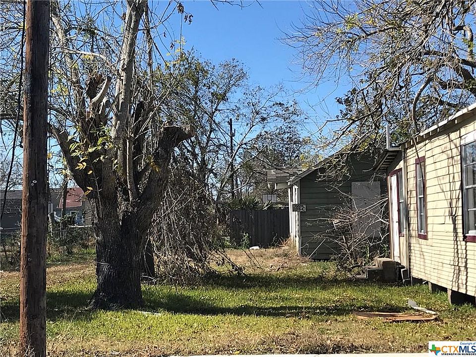 2nd image of 1905 N East St
