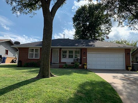 2nd image of 2140 Erin Pl