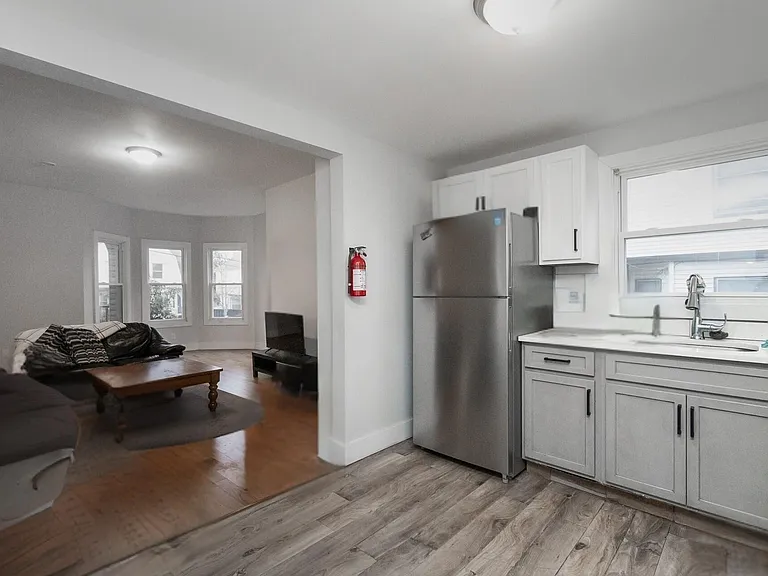 467 Fairview Ave #1 — Photo 4