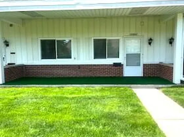 23004 Doremus St #2, Saint Clair Shores, MI 48080
