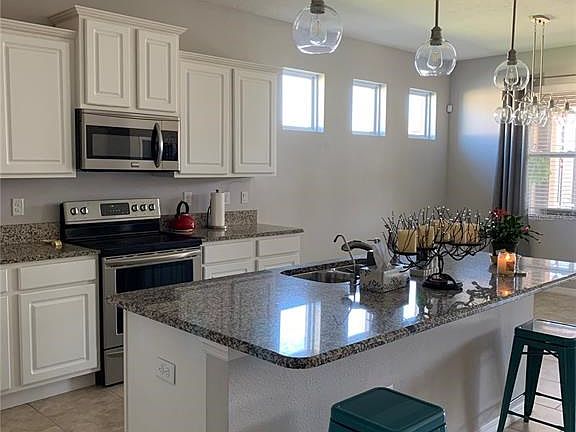 4th image of 5808 Marsh Landing Dr