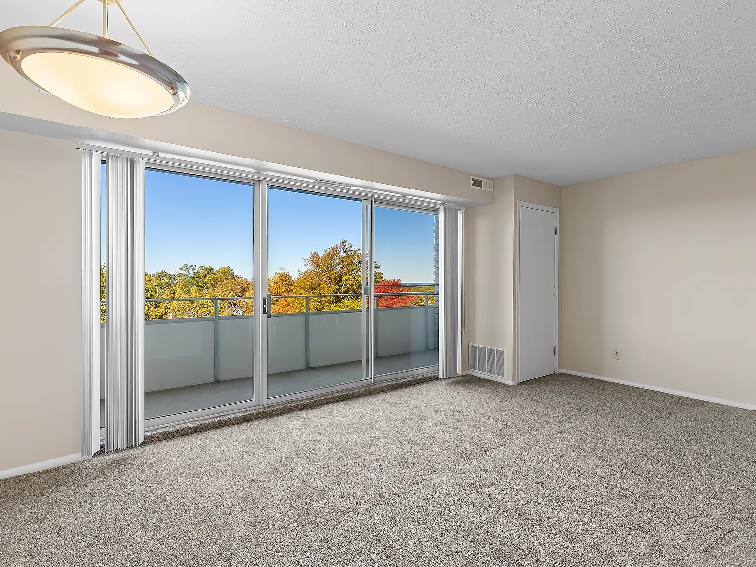 Concord Apartments — Photo 4