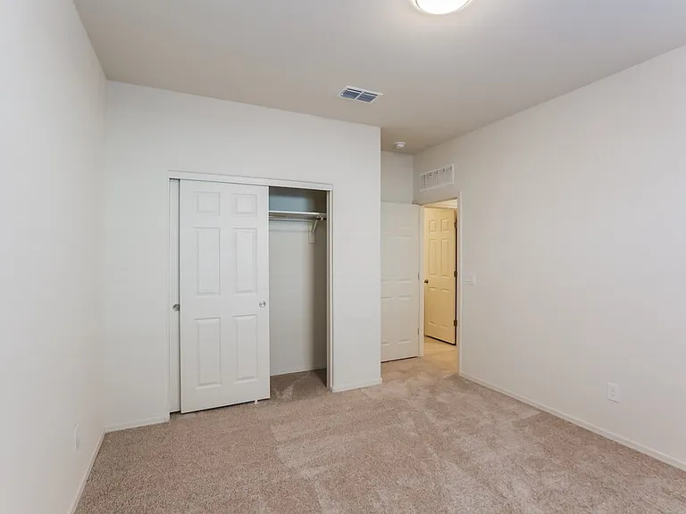 10804 W Bloch Rd — Photo 13