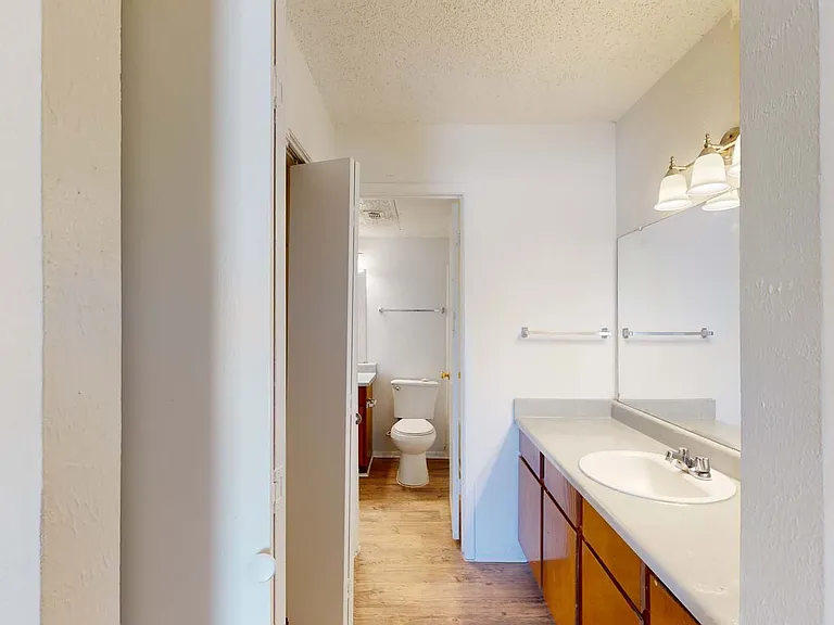 Addison Apartments at the Park — Photo 173