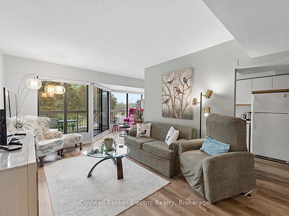 5th image of 40 Auburn St #206
