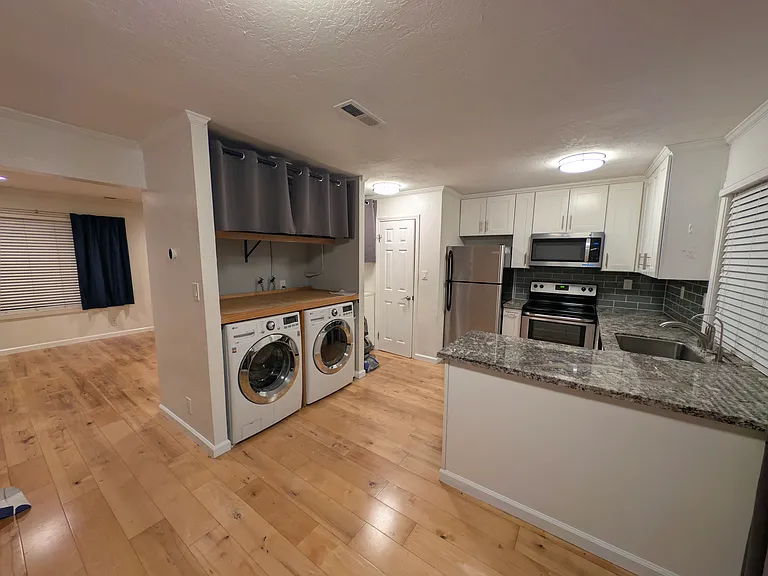 4759 Saginaw Cir — Photo 6
