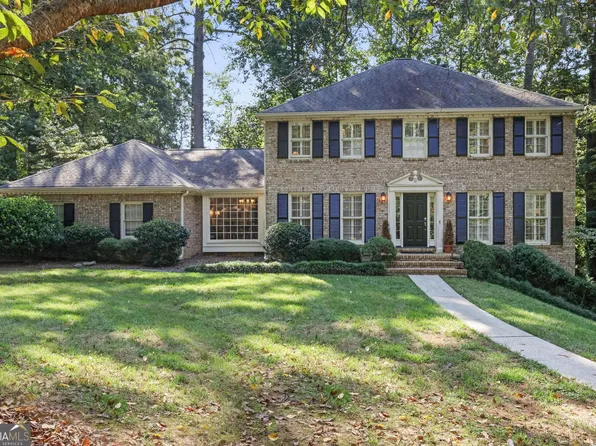 570 Old Harbor Dr, Sandy Springs, GA 30328