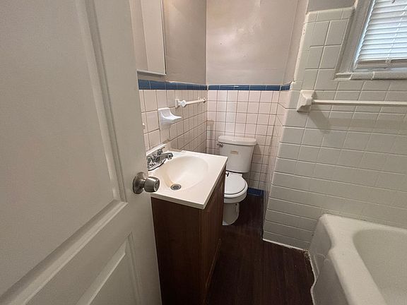 2nd image of 2188 Jackson Ave