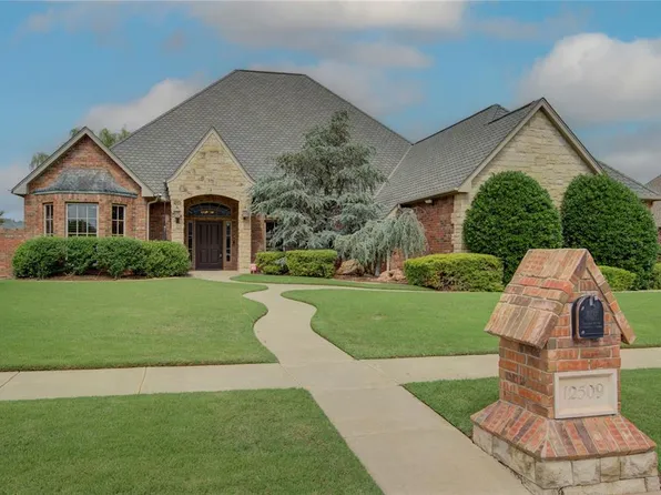 12509 Saint Lukes Ln, Oklahoma City, OK 73142