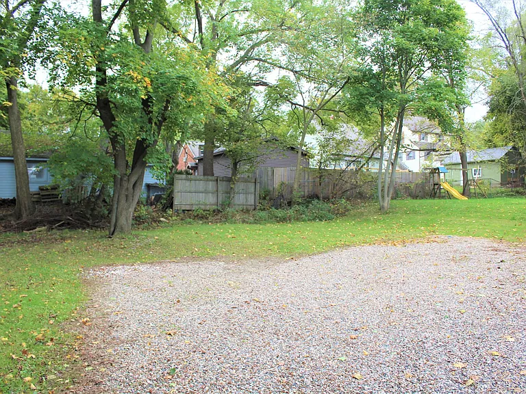 21 Inkster Ave #A — Photo 10