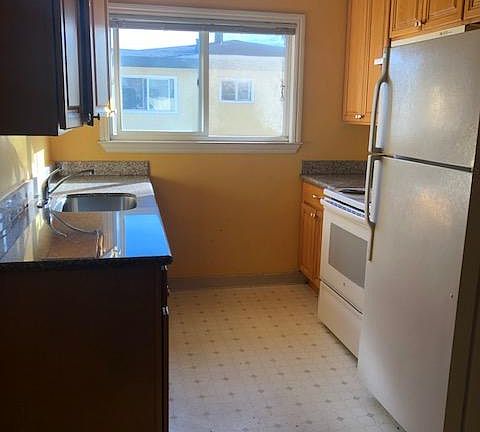 3rd image of 525 S Willard Ave APT 14