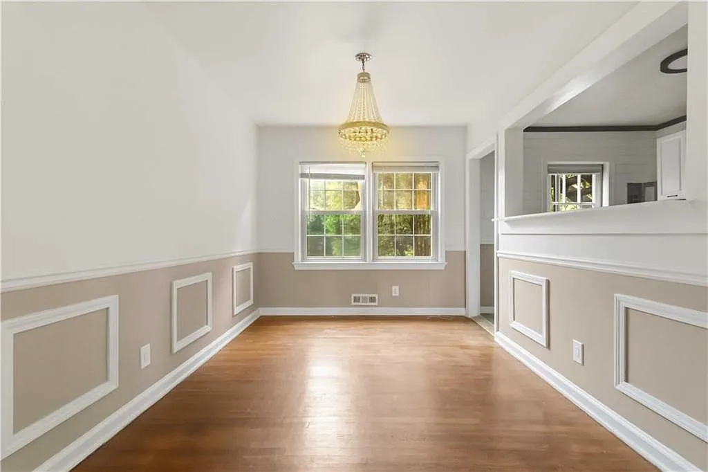 2 bed, 1.0 bath, 1010 sqft, $1,800 — Photo 3