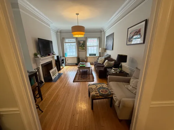 180 Commonwealth Ave APT 4, Boston, MA 02116