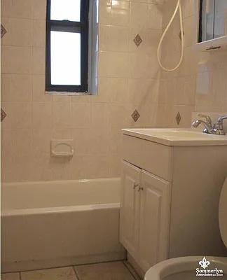 Rented by Sommerlyn Associates | media 38