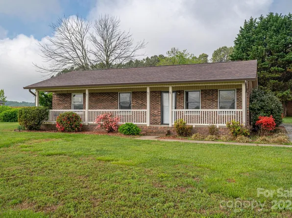 1663 Smyre Farm Rd, Newton, NC 28658