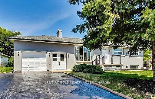 237 Weighton Dr — Photo 1