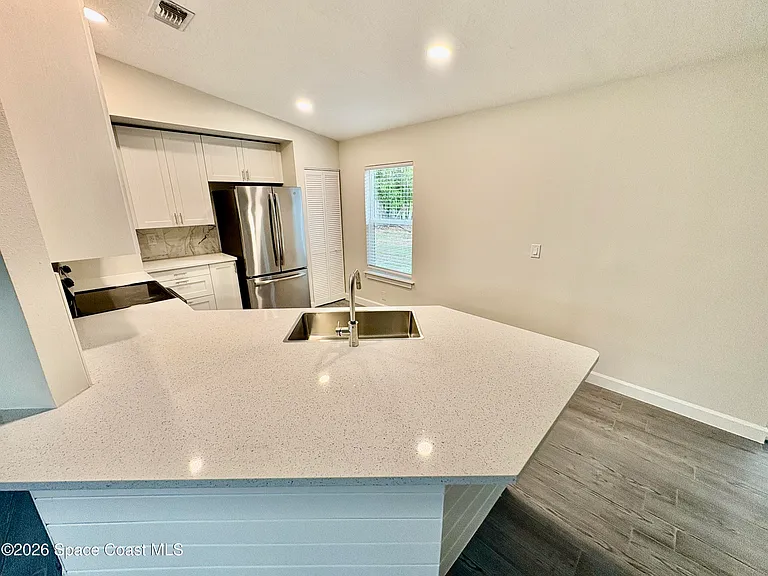 1274 Coral Reef Ave NW — Photo 11