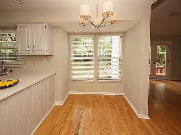 5th image of 2092 Presidio Dr