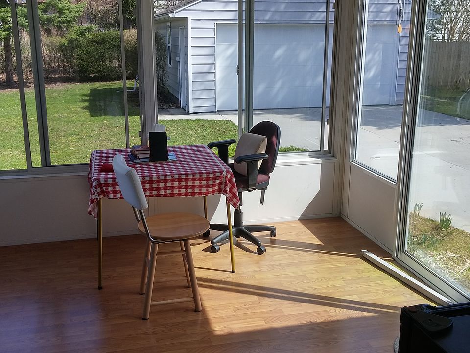 2nd image of 1005 Hillandale Dr