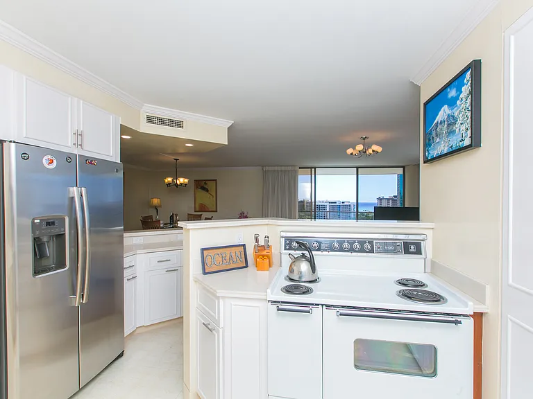 1910 Ala Moana Blvd #13A — Photo 24