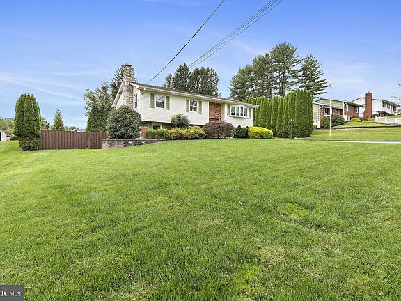 5th image of 1404 Ryan Rd