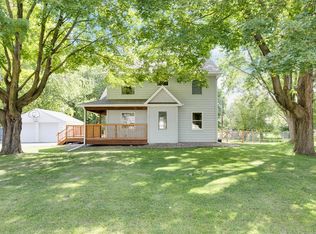 1500 Halgren Rd, Maple Plain, MN 55359