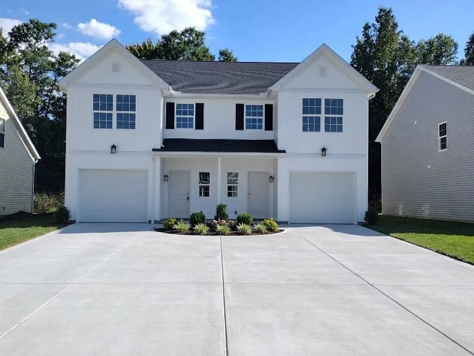 740-742 Coe Rd #740