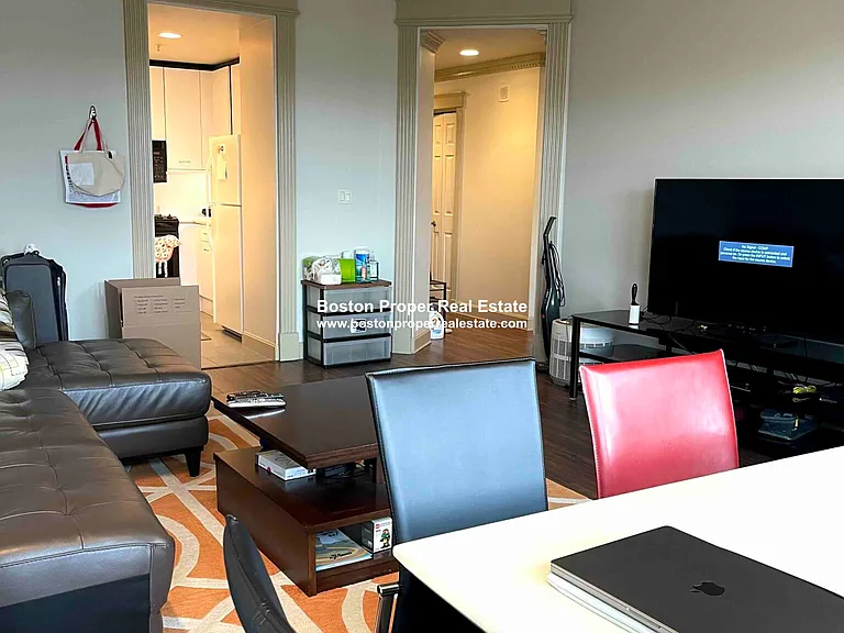 416 Marlborough St #703 — Photo 4