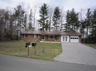 374 Willow Oak Dr, Princeton, WV 24739