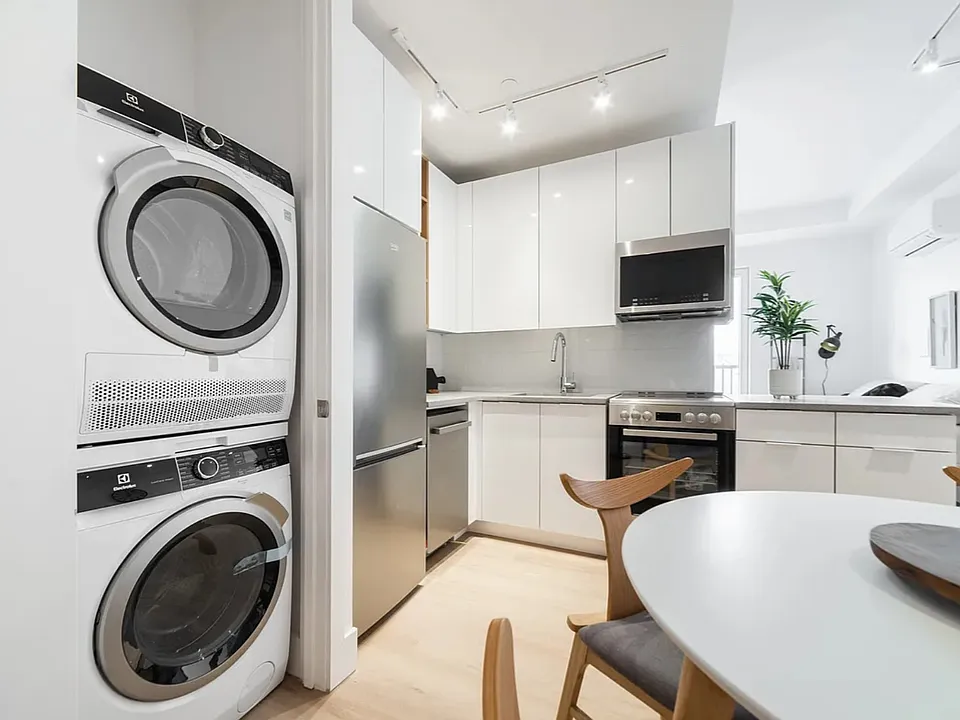 1457 Flatbush Ave #504
