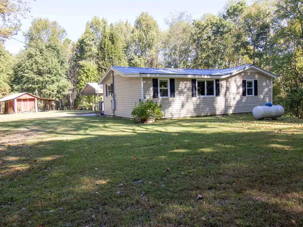 106 Hand Rd, Falkville, AL 35622