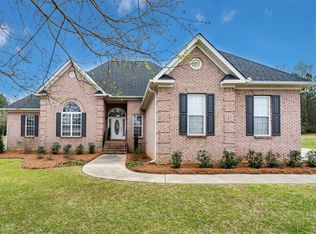 204 Watercress Dr, Lizella, GA