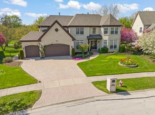 318 Erie Cir, Bloomingdale, IL 60108