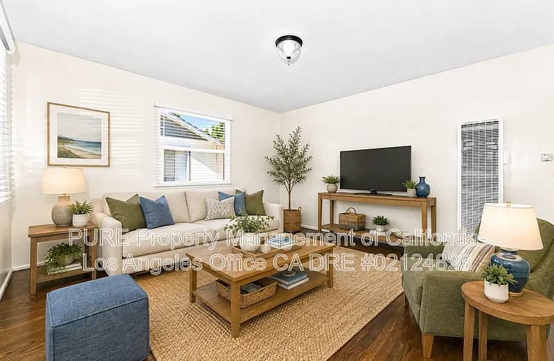 1 bed, 1.0 bath, 700 sqft, $2,250 — Photo 1