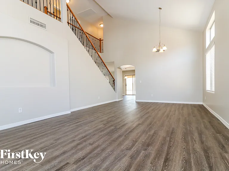 25029 W Vista Norte St — Photo 4