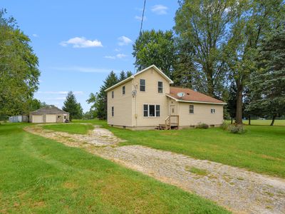 39264 W Red Arrow Hwy, Paw Paw, MI, 49079