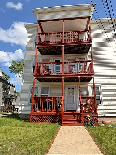 60 4th St #1F Photo 1