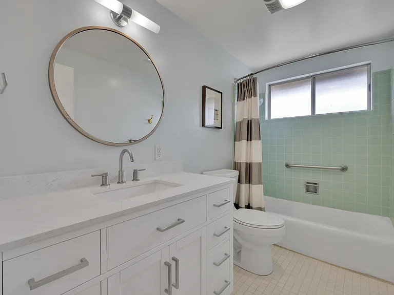 5621 Morro Way — Photo 39