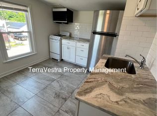329 N 5th St #2, Millville, NJ 08332