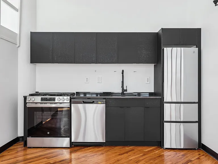 Berry Lane Lofts — Photo 8